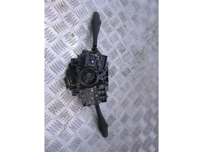 Recambio de mando luces y limpias : nissan almera : 2.2 td 5p [2001] para nissan almera 2.2 td referencia OEM IAM 36990B  