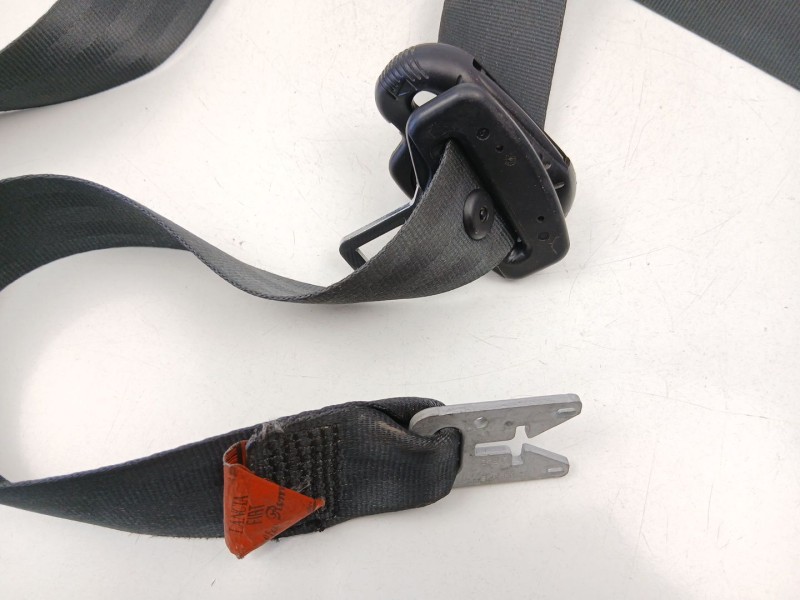 Recambio de cinturon seguridad delantero izquierdo para fiat punto (199_) 1.2 (199axz1a, 199bxz1a) referencia OEM IAM 617492500 