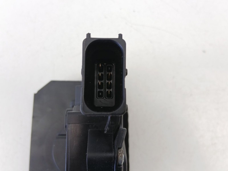 Recambio de cerradura puerta delantera derecha para fiat punto (199_) 1.2 (199axz1a, 199bxz1a) referencia OEM IAM 51905683  