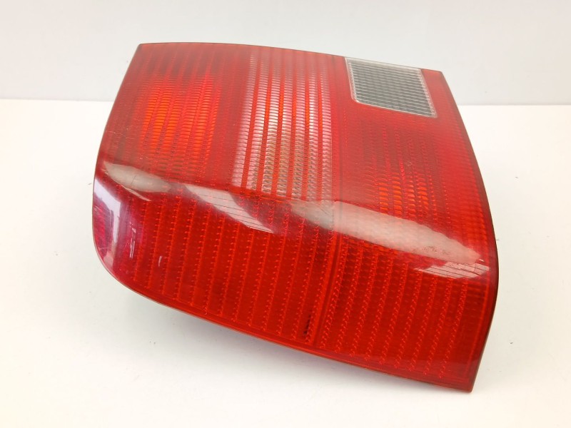 Recambio de piloto trasero izquierdo para volkswagen passat b5 (3b2) 1.9 tdi referencia OEM IAM 3B5945095F  