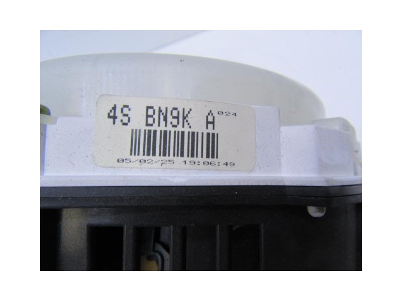 Recambio de cuadro instrumentos : mazda 3 : 1.6 hdi g8da [2005] para mazda 3 1.6 hdi g8da referencia OEM IAM 4SBN9KA  