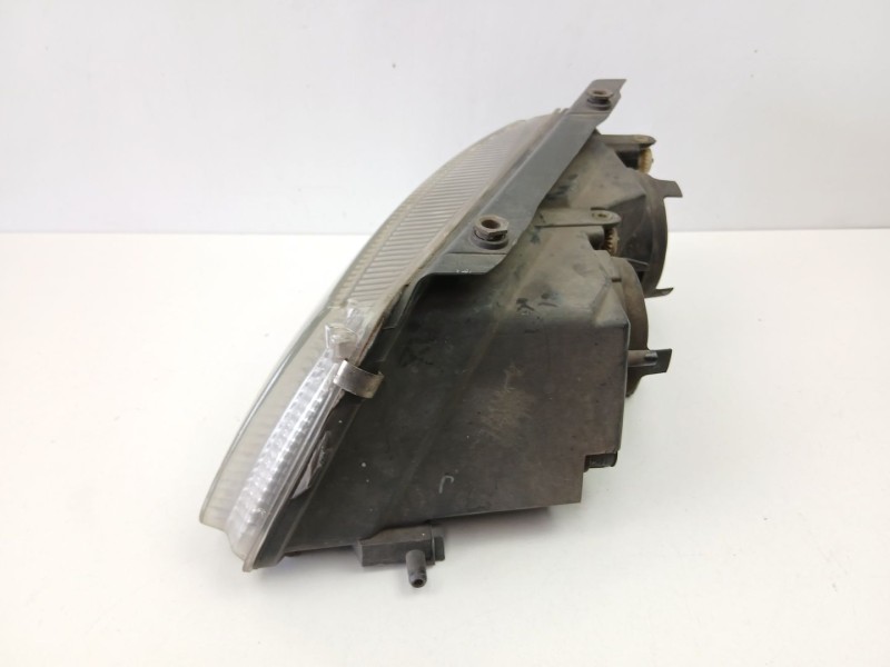 Recambio de faro derecho para volkswagen passat b5 (3b2) 1.9 tdi referencia OEM IAM 3B0941018K  