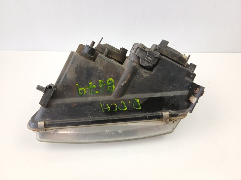 Recambio de faro derecho para volkswagen passat b5 (3b2) 1.9 tdi referencia OEM IAM 3B0941018K  