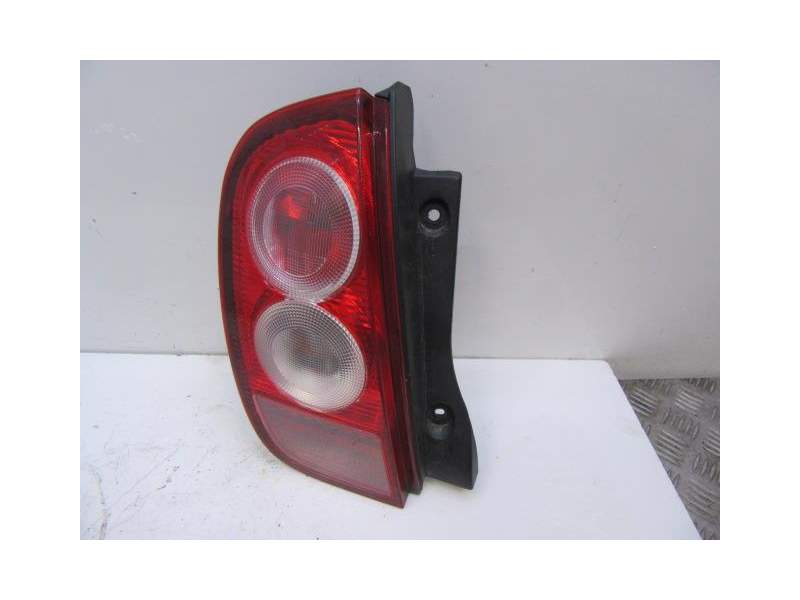 Recambio de piloto trasero izquierdo para nissan micra 1.2 g referencia OEM IAM 26559AX720  