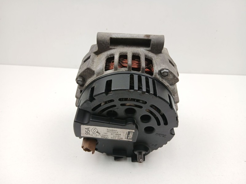 Recambio de alternador para renault megane i classic (la0) referencia OEM IAM 8200103726 SG9B047 