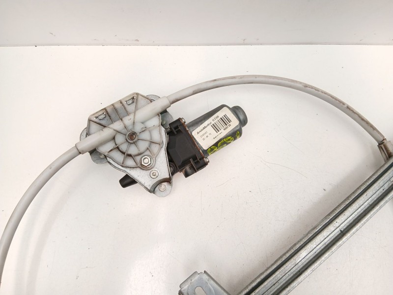 Recambio de elevalunas delantero derecho para nissan interstar autobús (x70) dci 100 referencia OEM IAM 8200467967  