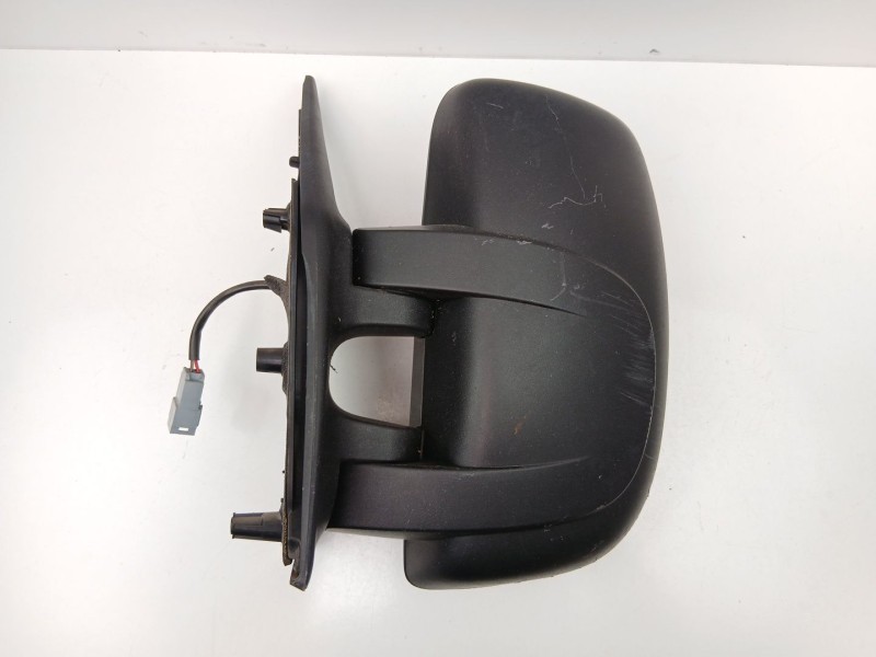 Recambio de retrovisor izquierdo para nissan interstar autobús (x70) dci 100 referencia OEM IAM 7700352187  