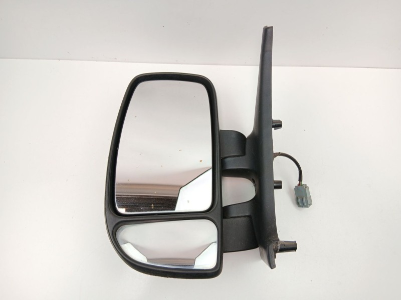 Recambio de retrovisor izquierdo para nissan interstar autobús (x70) dci 100 referencia OEM IAM 7700352187  