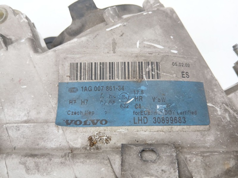 Recambio de faro derecho para volvo s40 berlina 1.6 cat referencia OEM IAM 30899683 1AG00786134 