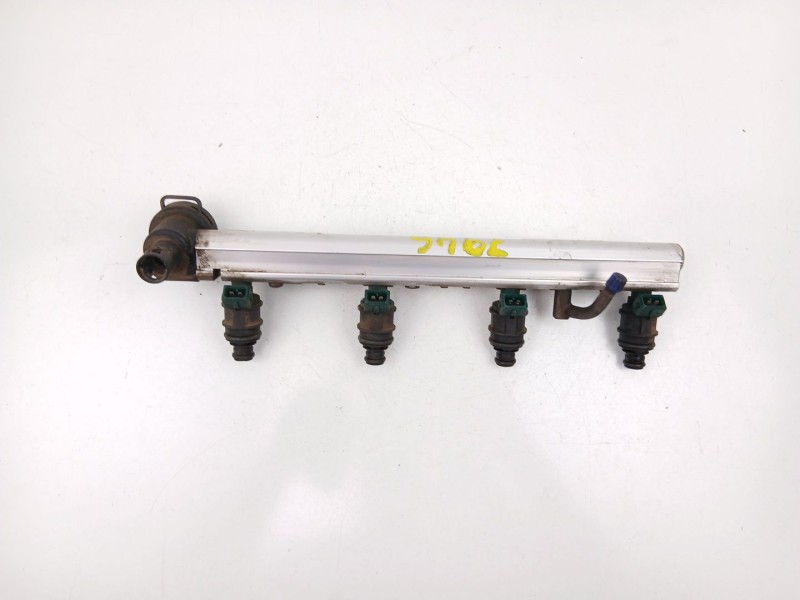 Recambio de inyectores juego para volvo s40 berlina 2.0 16v referencia OEM IAM 9454710  