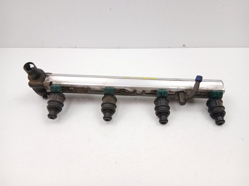 Recambio de inyectores juego para volvo s40 berlina 2.0 16v referencia OEM IAM 9454710  