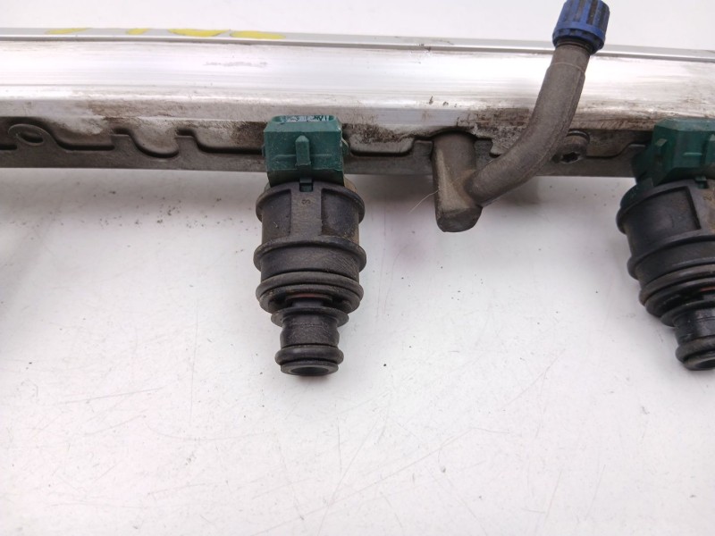 Recambio de inyectores juego para volvo s40 berlina 2.0 16v referencia OEM IAM 9454710  