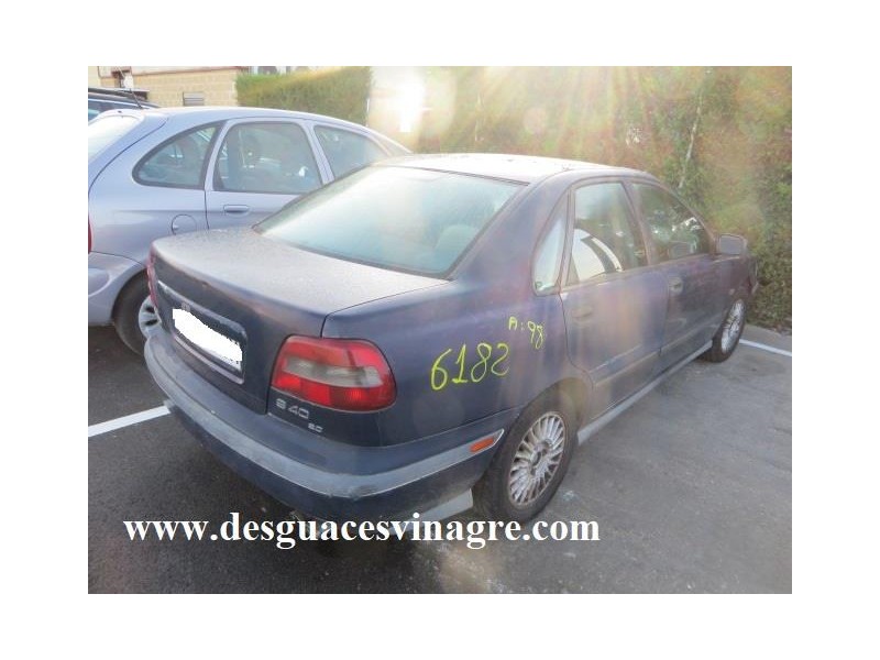 volvo s40 del año 1998