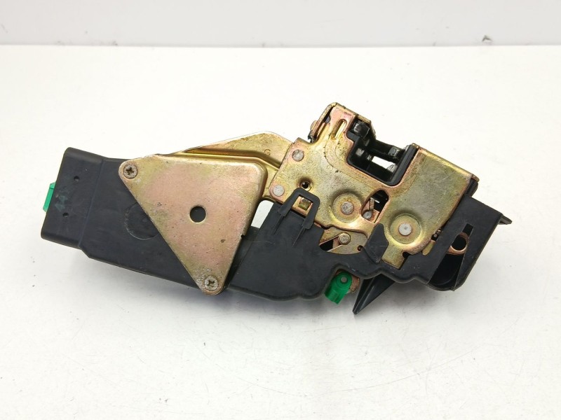 Recambio de cerradura puerta delantera izquierda para volvo s40 i (644) 1.9 di referencia OEM IAM 30850803  