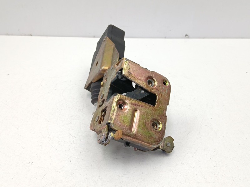 Recambio de cerradura puerta trasera izquierda para volvo s40 i (644) 1.9 di referencia OEM IAM 30850806  