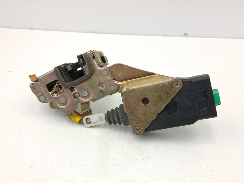Recambio de cerradura puerta trasera derecha para volvo s40 i (644) 1.9 di referencia OEM IAM 30850811  