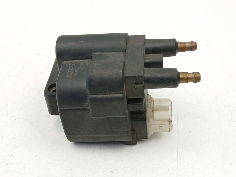 Recambio de bobina para volvo s40 1.9 g referencia OEM IAM 7700850999  