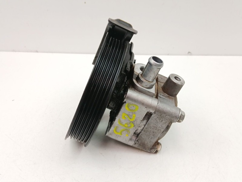 Recambio de bomba direccion para volvo s40 2.0 g referencia OEM IAM 8251733  