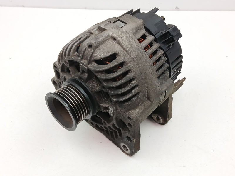 Recambio de alternador para volkswagen golf iii (1h1) 1.9 td, gtd referencia OEM IAM 037903023G  