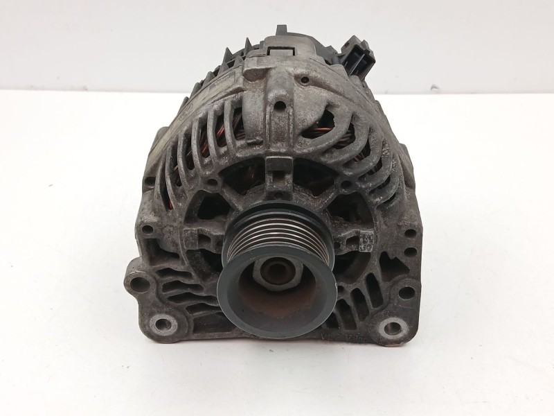 Recambio de alternador para volkswagen golf iii (1h1) 1.9 td, gtd referencia OEM IAM 037903023G  