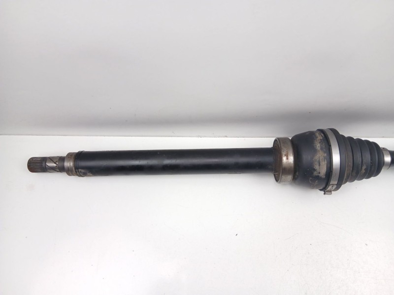 Recambio de transmision delantera derecha para volvo s40 2.0 g referencia OEM IAM 8251530  