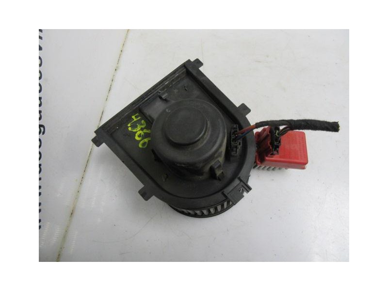 Recambio de motor calefaccion : audi a3 : 1.9 tdi -asz (130,56cv) 3p [2001] para audi a3 1.9 tdi -asz referencia OEM IAM CONRESI