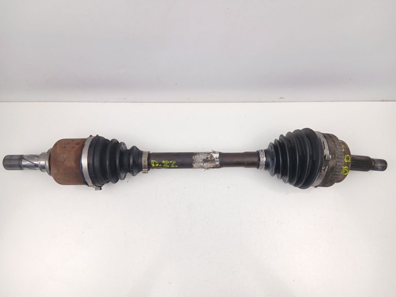 Recambio de transmision delantera izquierda para nissan interstar autobús (x70) dci 100 referencia OEM IAM 8200776533  