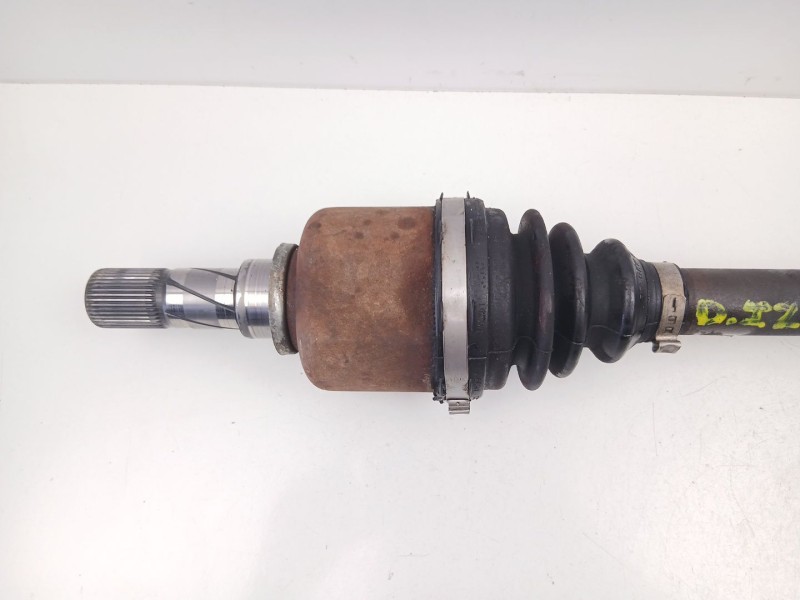 Recambio de transmision delantera izquierda para nissan interstar autobús (x70) dci 100 referencia OEM IAM 8200776533  