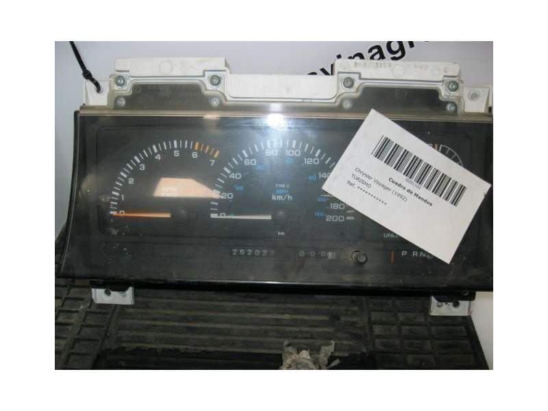 Recambio de cuadro instrumentos para chrysler voyager 3.3 i v6 automatica referencia OEM IAM   