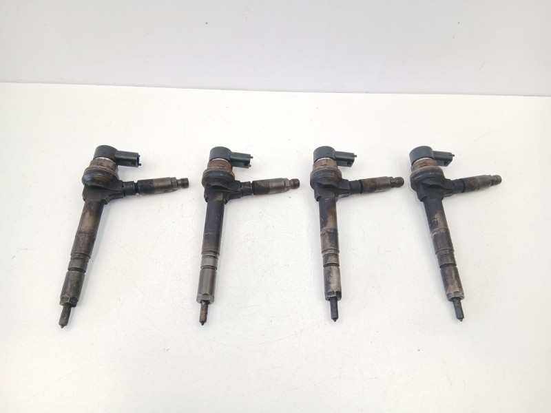 Recambio de inyectores juego para opel astra h (a04) 1.7 cdti (l48) referencia OEM IAM 97363811 0445110174 