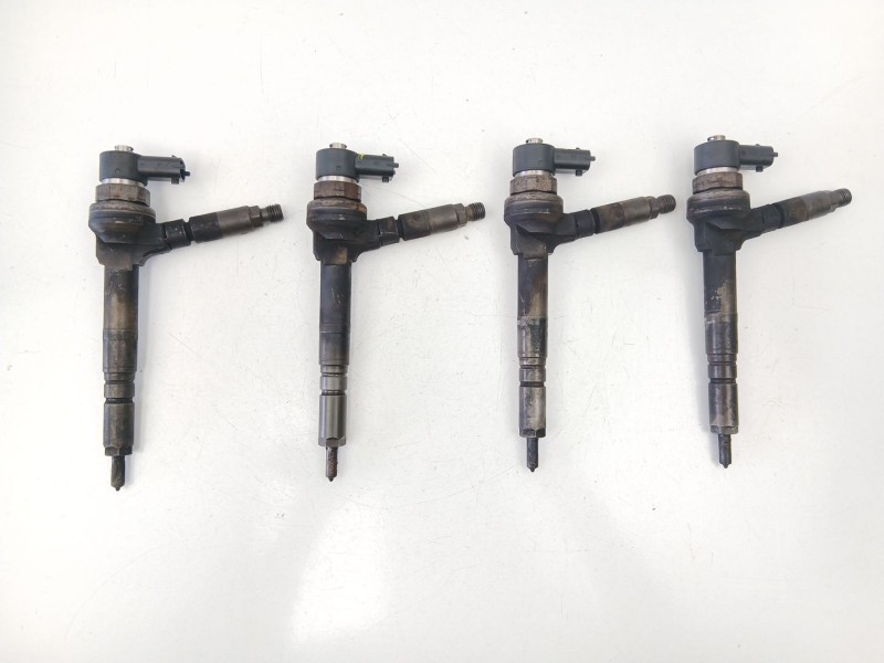 Recambio de inyectores juego para opel astra h (a04) 1.7 cdti (l48) referencia OEM IAM 97363811 0445110174 