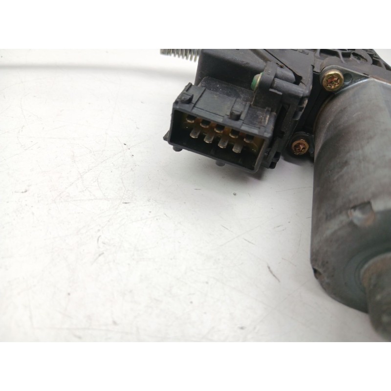 Recambio de elevalunas delantero izquierdo para peugeot 406 berlina (s1/s2) 2.0 hdi 110 referencia OEM IAM 9221F0  