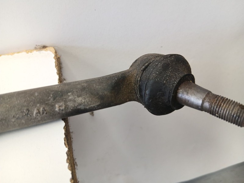 Recambio de cremallera direccion para toyota avensis 2.0 g referencia OEM IAM 4425005081  