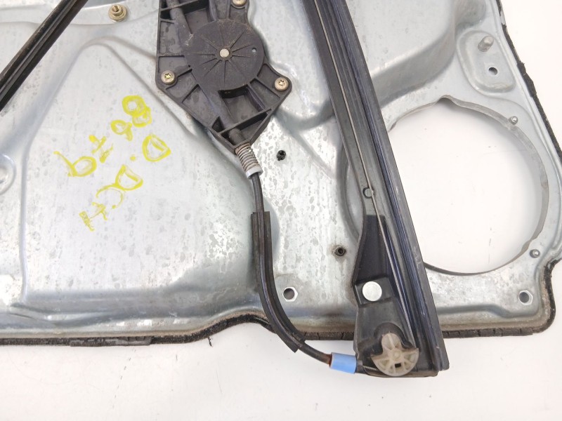 Recambio de elevalunas delantero derecho para volkswagen passat b5 (3b2) 1.9 tdi referencia OEM IAM 3B4837756D  