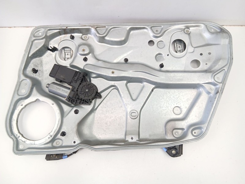 Recambio de elevalunas delantero derecho para volkswagen passat b5 (3b2) 1.9 tdi referencia OEM IAM 3B4837756D  