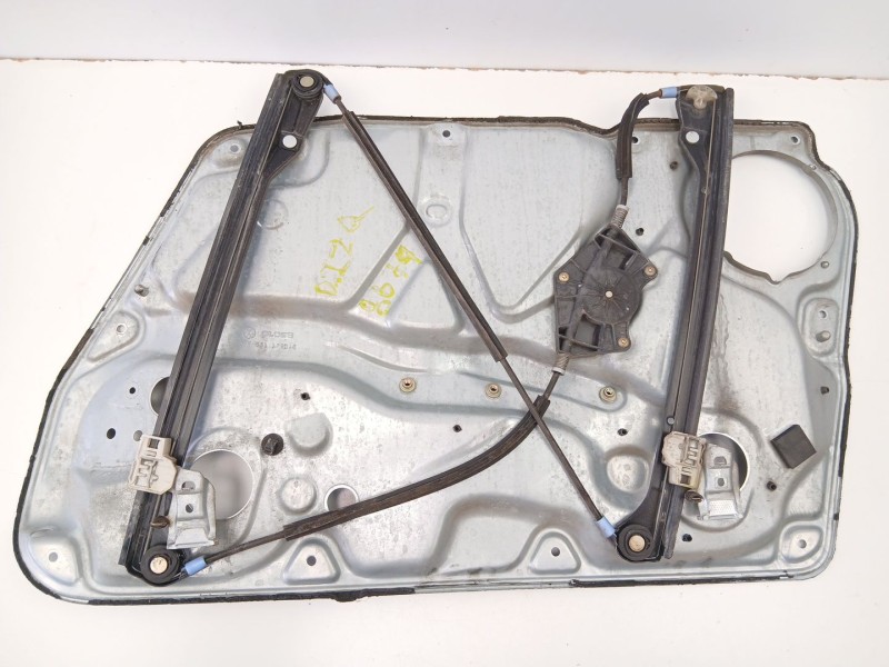 Recambio de elevalunas delantero izquierdo para volkswagen passat b5 (3b2) 1.9 tdi referencia OEM IAM 3B4837755D  