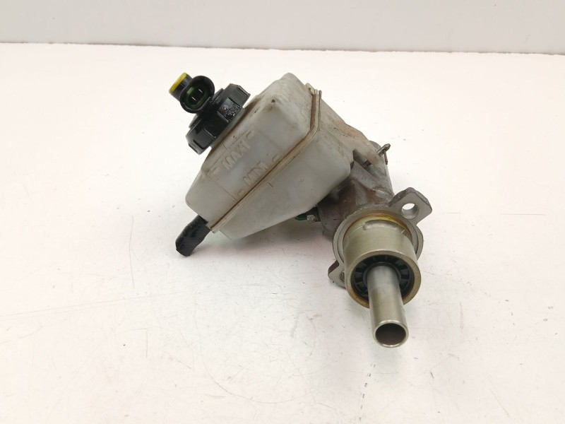 Recambio de bomba de freno para nissan interstar autobús (x70) dci 100 referencia OEM IAM 7701208176  