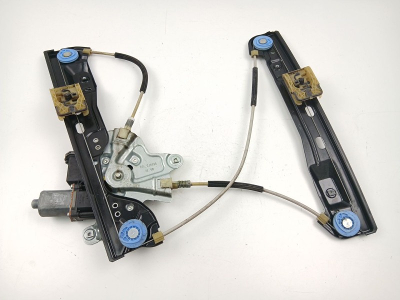 Recambio de elevalunas delantero derecho para opel insignia a (g09) 2.0 cdti (68) referencia OEM IAM 13302452  