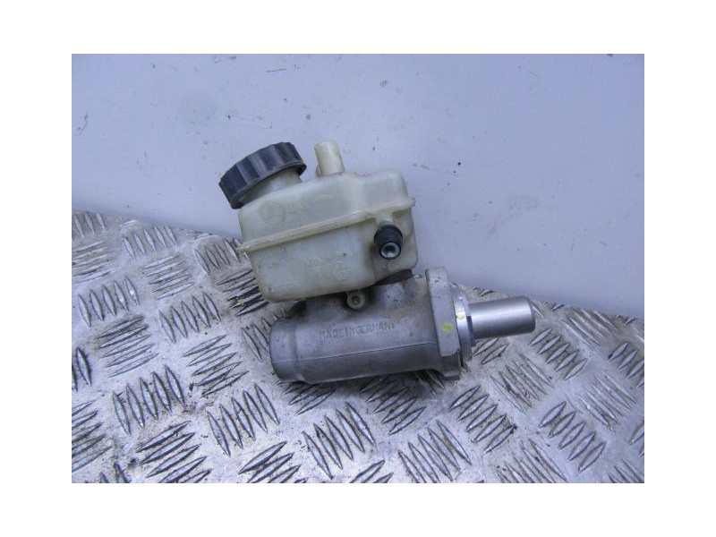 Recambio de bomba de freno : m. benz a 170 : 1.7 td (89,73cv)5p [2001] para m. benz a 170 1.7 td (89,73cv 1.7 td 5p referencia O