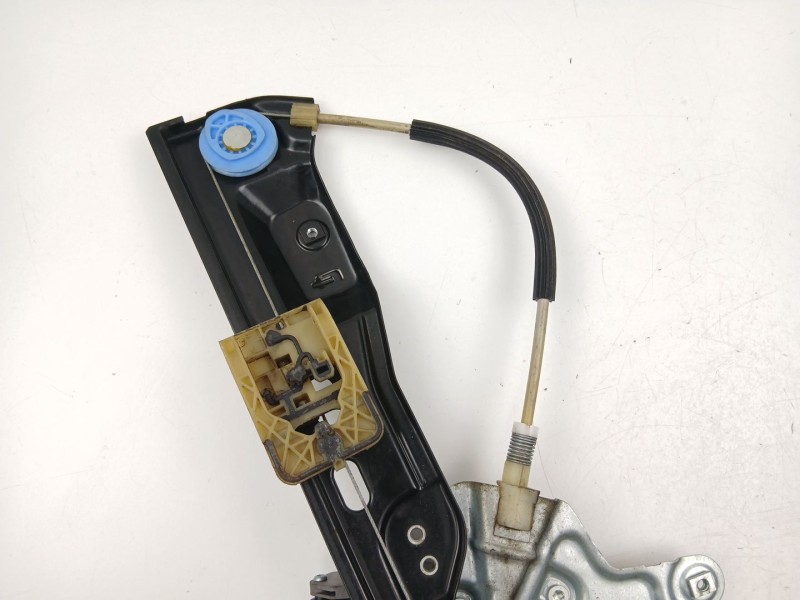 Recambio de elevalunas delantero derecho para opel insignia a (g09) 2.0 cdti (68) referencia OEM IAM 13302452  