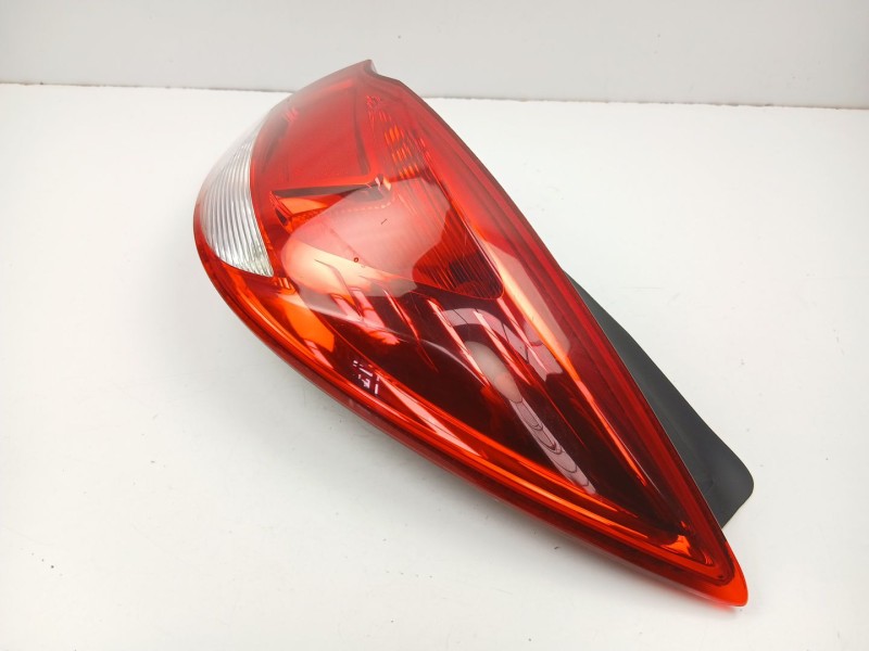 Recambio de piloto trasero derecho para opel insignia a (g09) 2.0 cdti (68) referencia OEM IAM 13279622  