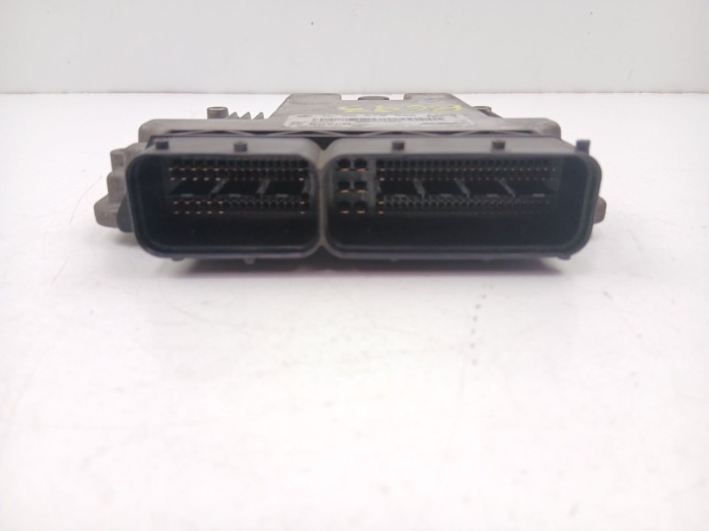 Recambio de centralita para opel insignia a (g09) 2.0 cdti (68) referencia OEM IAM 55576906 0281017105 