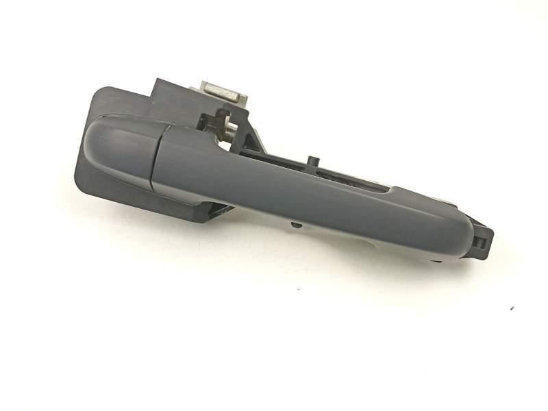 Recambio de manilla trasera izquierda para hyundai i30 1.4 g referencia OEM IAM 826551H000  