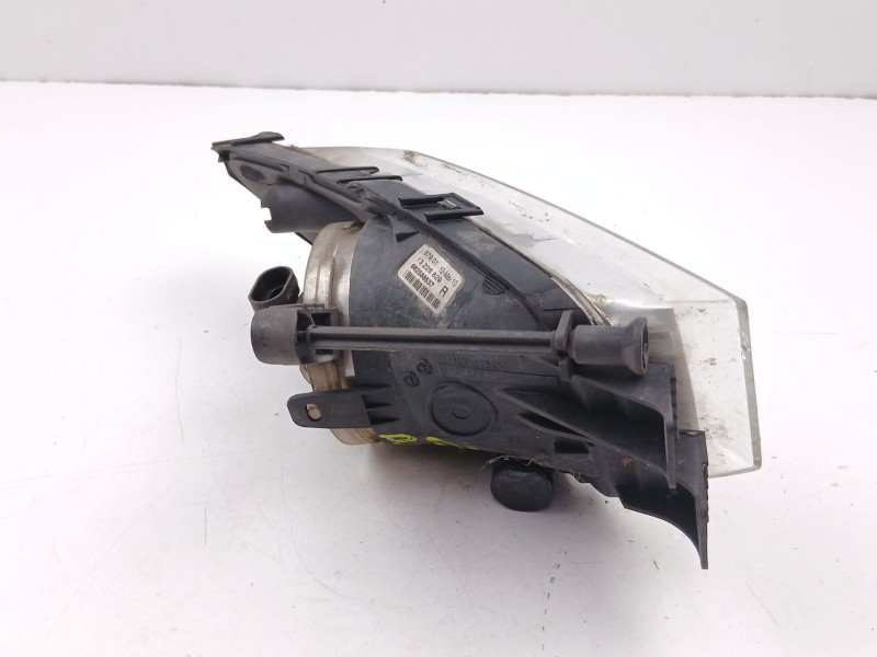 Recambio de antiniebla derecho para opel insignia a (g09) 2.0 cdti (68) referencia OEM IAM 13226829  