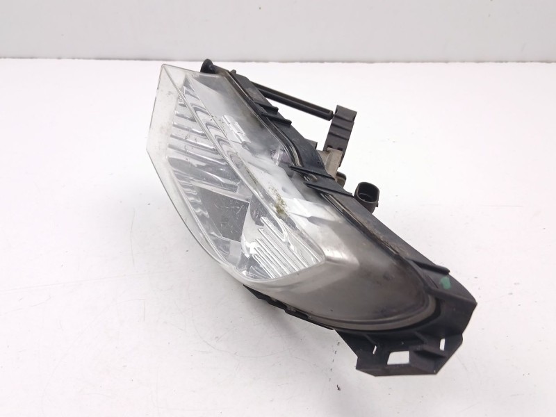 Recambio de antiniebla derecho para opel insignia a (g09) 2.0 cdti (68) referencia OEM IAM 13226829  