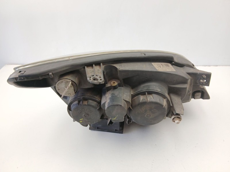 Recambio de faro izquierdo para citroën c5 2.2 hdi d-4hx- 133 cv) referencia OEM IAM 9639319980  