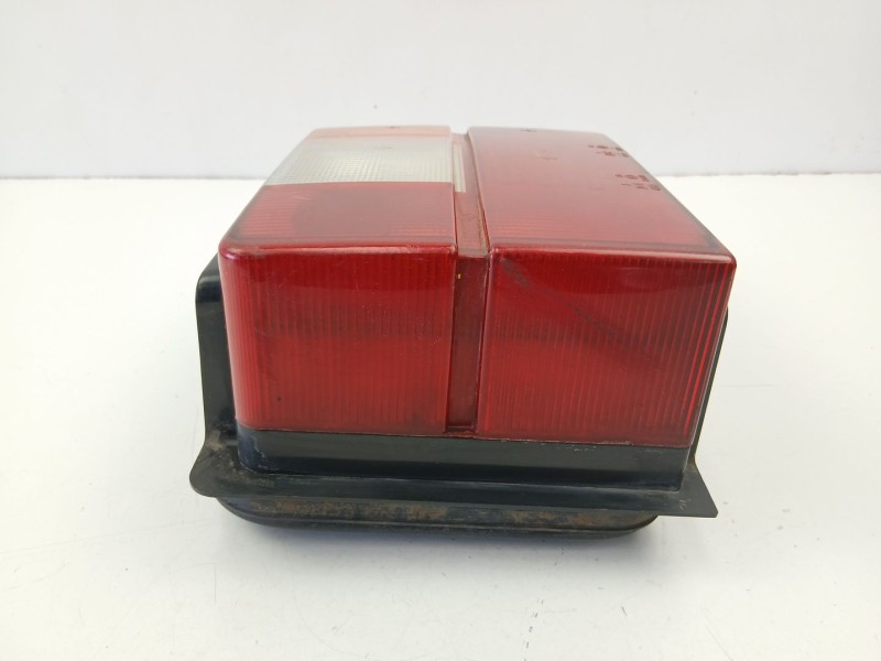 Recambio de piloto trasero derecho para citroën bx (xb-_) 19 d referencia OEM IAM 95656446  