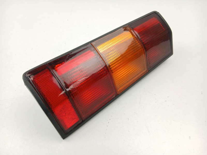 Recambio de piloto trasero izquierdo para renault express 1.6 f8m-diesel referencia OEM IAM 7701031915  