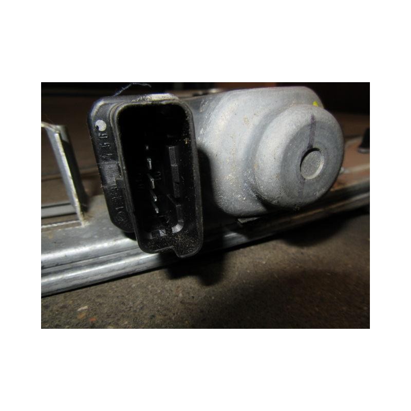 Recambio de elevalunas elec. tra. dch. : renault megane : 1.4 g /k4j d7 (97,92cv) [2003] para renault megane 1.4 g /k4j d7   ref