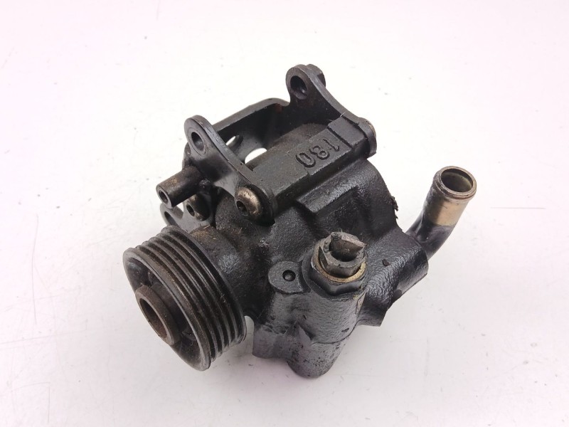 Recambio de bomba direccion para ford mondeo 1.8 d referencia OEM IAM 97BG3A696AB  